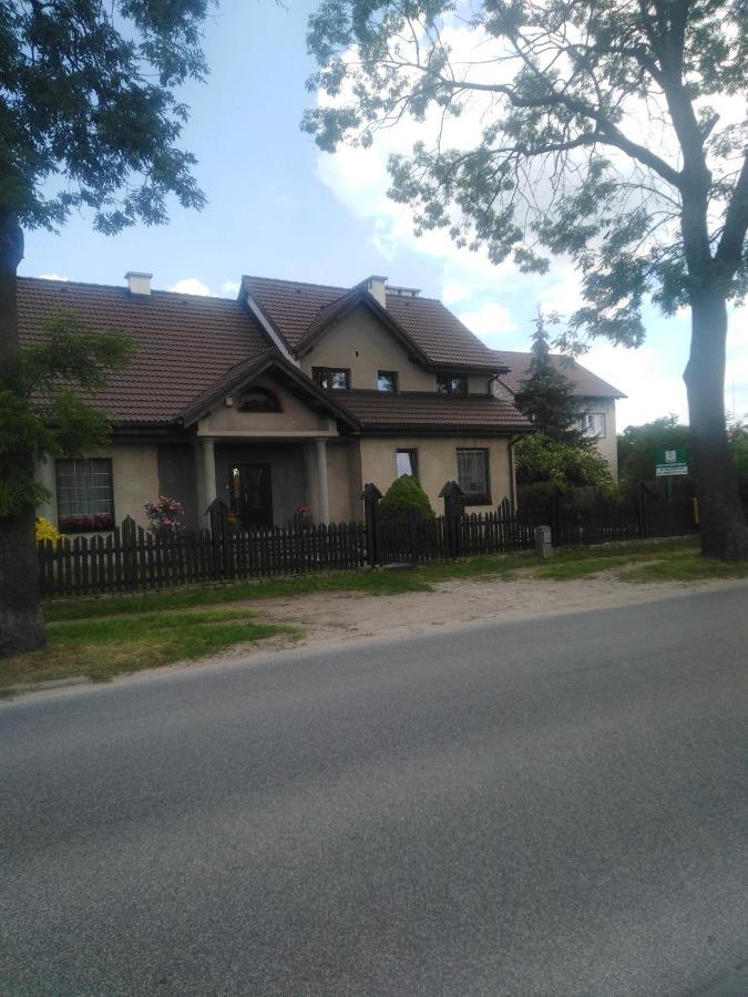 Lubicz Piernikowy Dworek מראה חיצוני תמונה