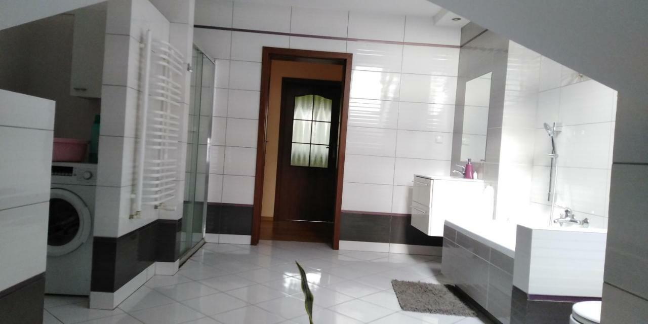 Lubicz Piernikowy Dworek מראה חיצוני תמונה